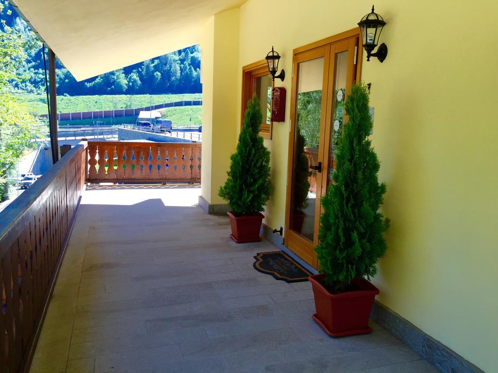 Shatush Hotel Курмайор Экстерьер фото